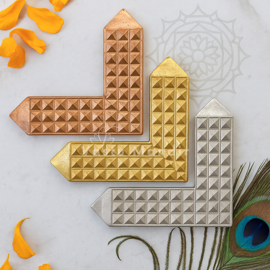 L-Shaped Metal Pyramid Angle – main product view showing the complete pyramid