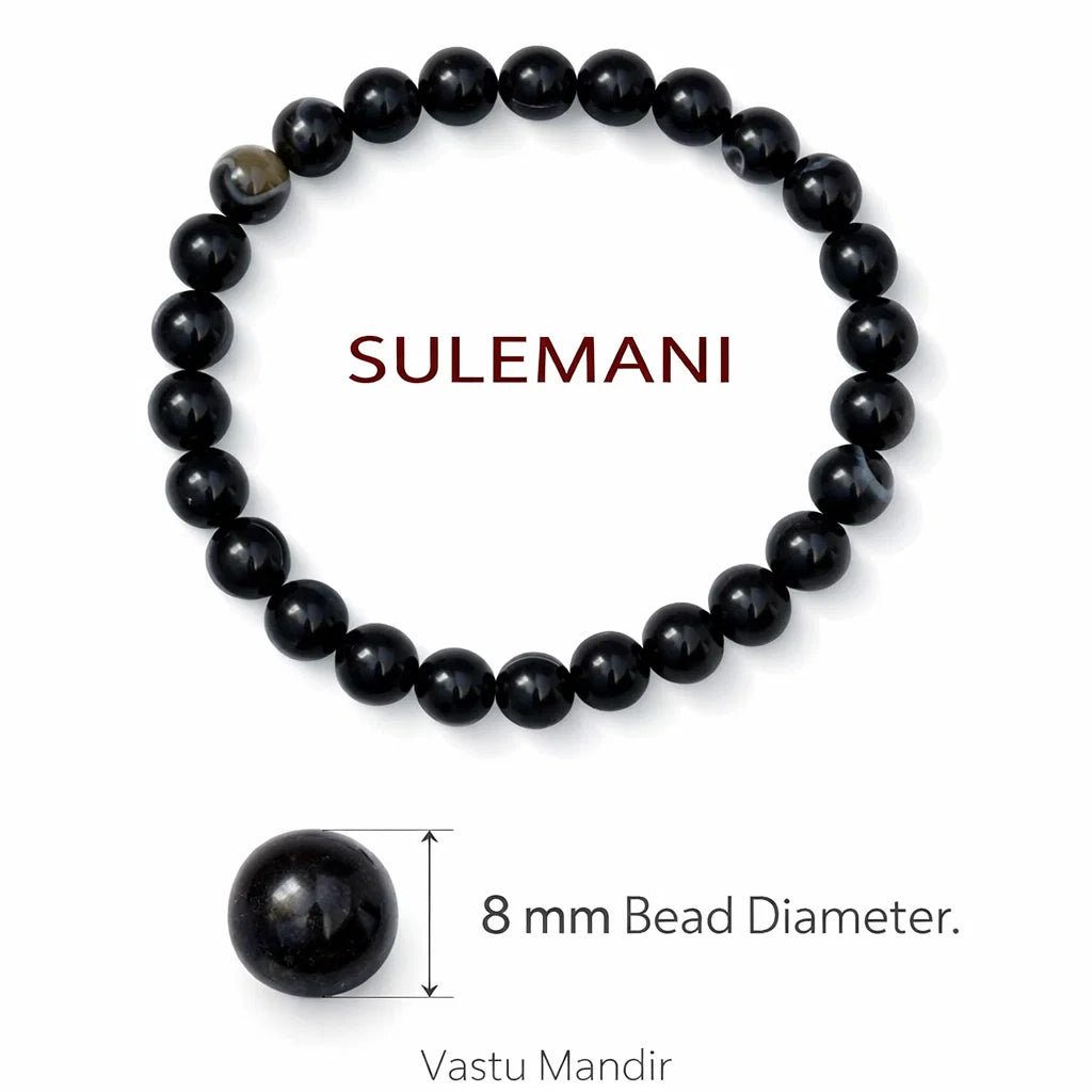 Natural sulemani hakik crystal bracelet showing the bead colour and surface on white