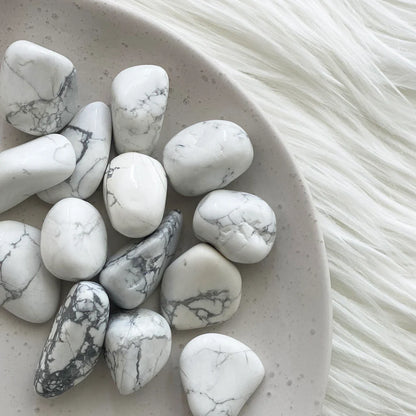 Howlite, crystal stone, gemstone, vastu stone, real gemstones